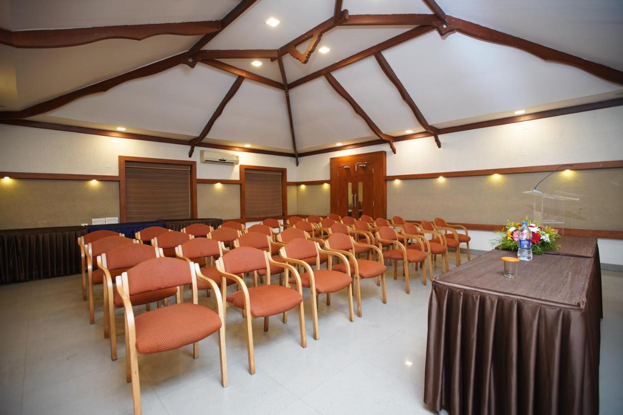 Malabar Residency Hotel Kannur Bagian luar foto