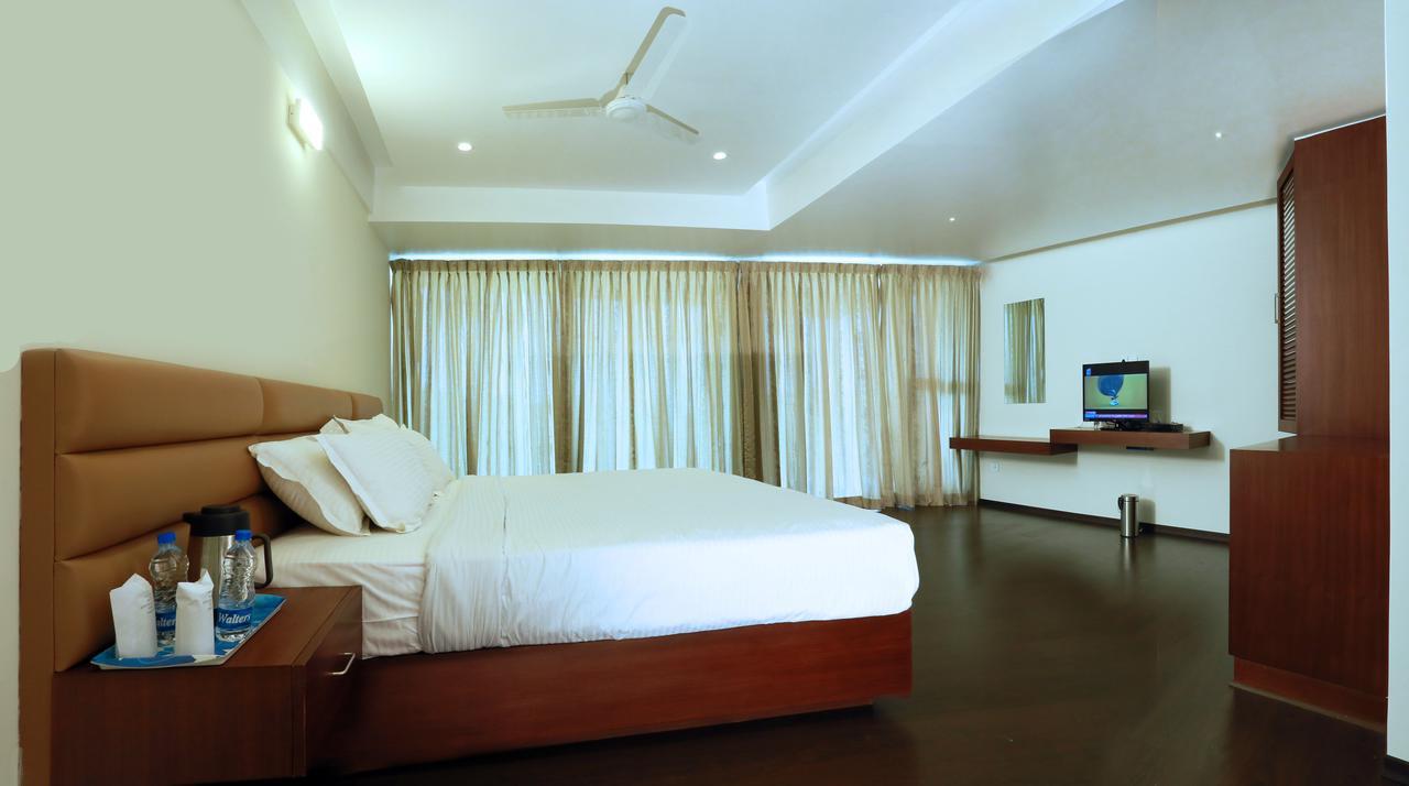 Malabar Residency Hotel Kannur Bagian luar foto