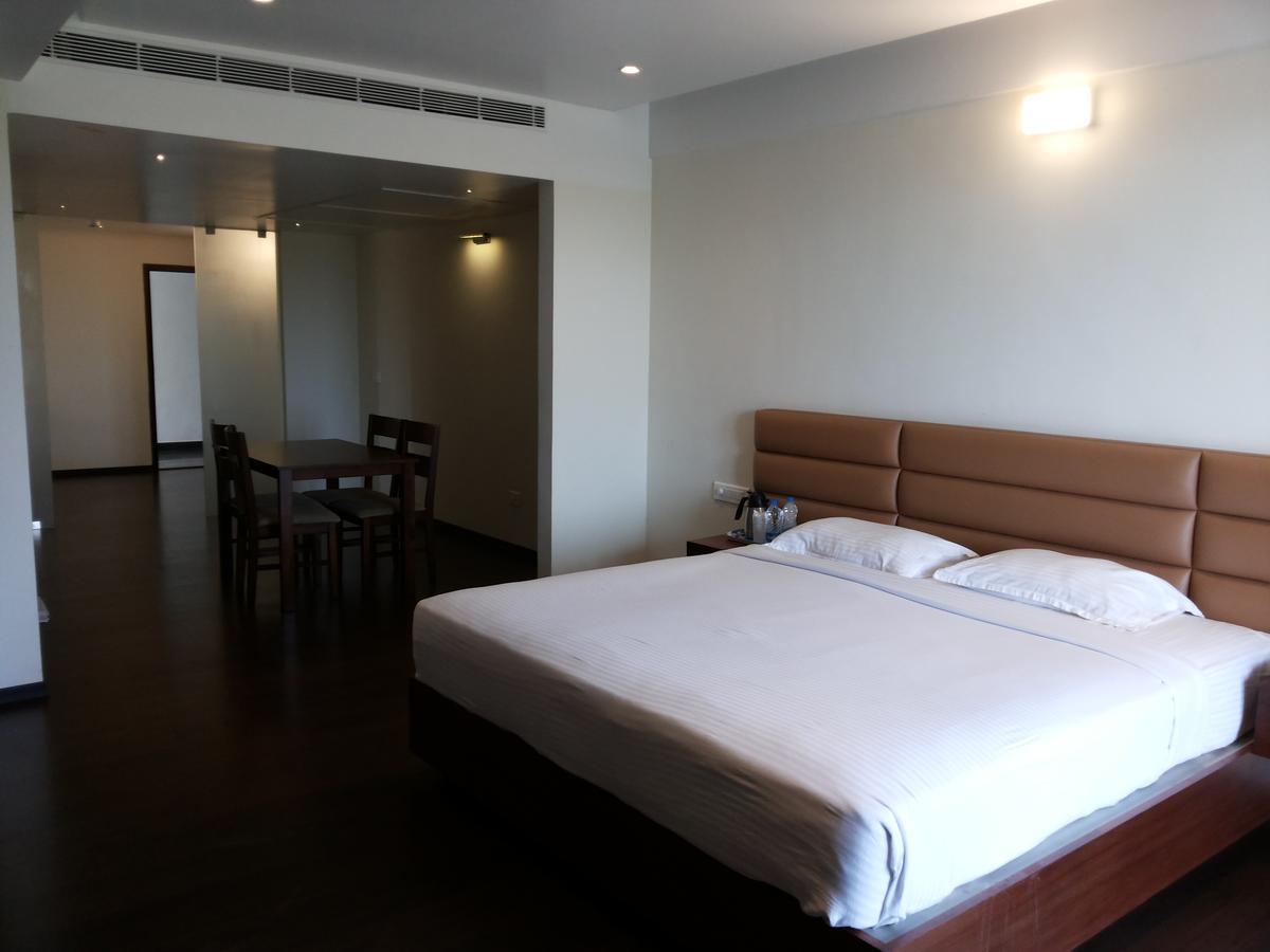 Malabar Residency Hotel Kannur Bagian luar foto