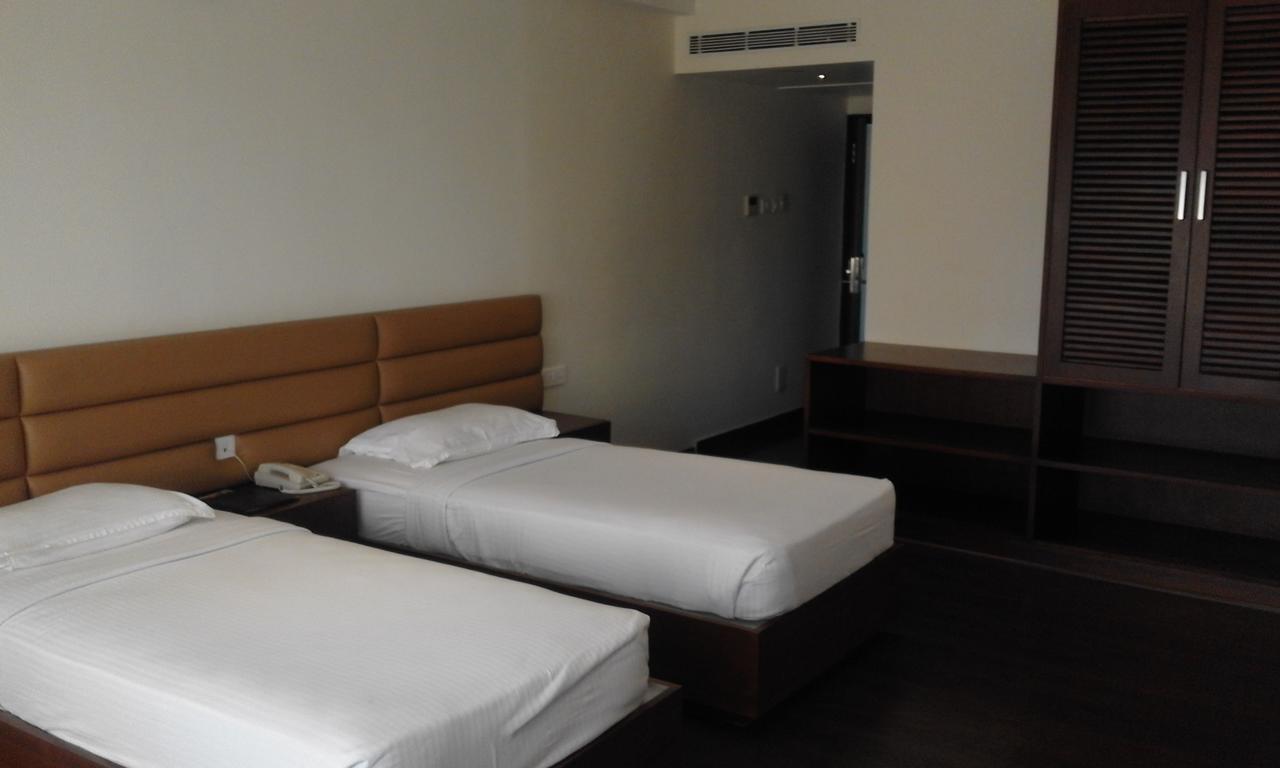 Malabar Residency Hotel Kannur Bagian luar foto